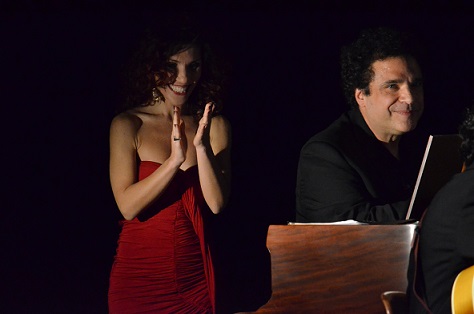 Daniela Fiorentino con Lee Curreri durante la loro performance a New York