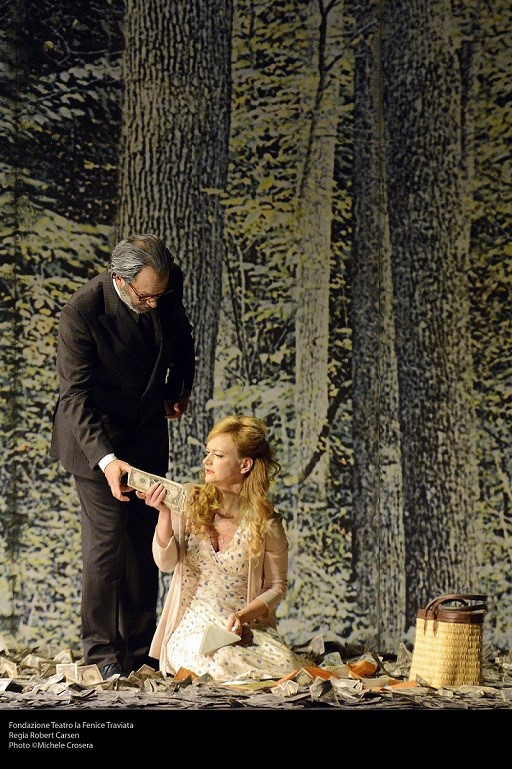 Giuseppe Altomare e Irina Dubrovskaya, Traviata. Fondazione Teatro la Fenice Regia Robert Carsen Photo ©Michele Crosera