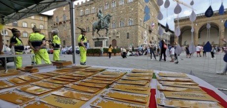 Firenze: i volontari Anpas e Ana in Piazza della Signoria per Io non rischio Alluvione