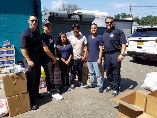 Friends from the MTA and Explorer's came to help #MTA #Helping Lions In Nassau For Texas