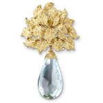Leaves Brooch in gold and aquamarine Buccellati Jewels