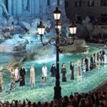 Fendi sfilata di moda, Fontana di Trevi Roma
